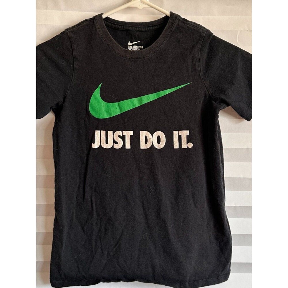 Nike Just Do It Black T-Shirt Green Graphic Size Small Activewear